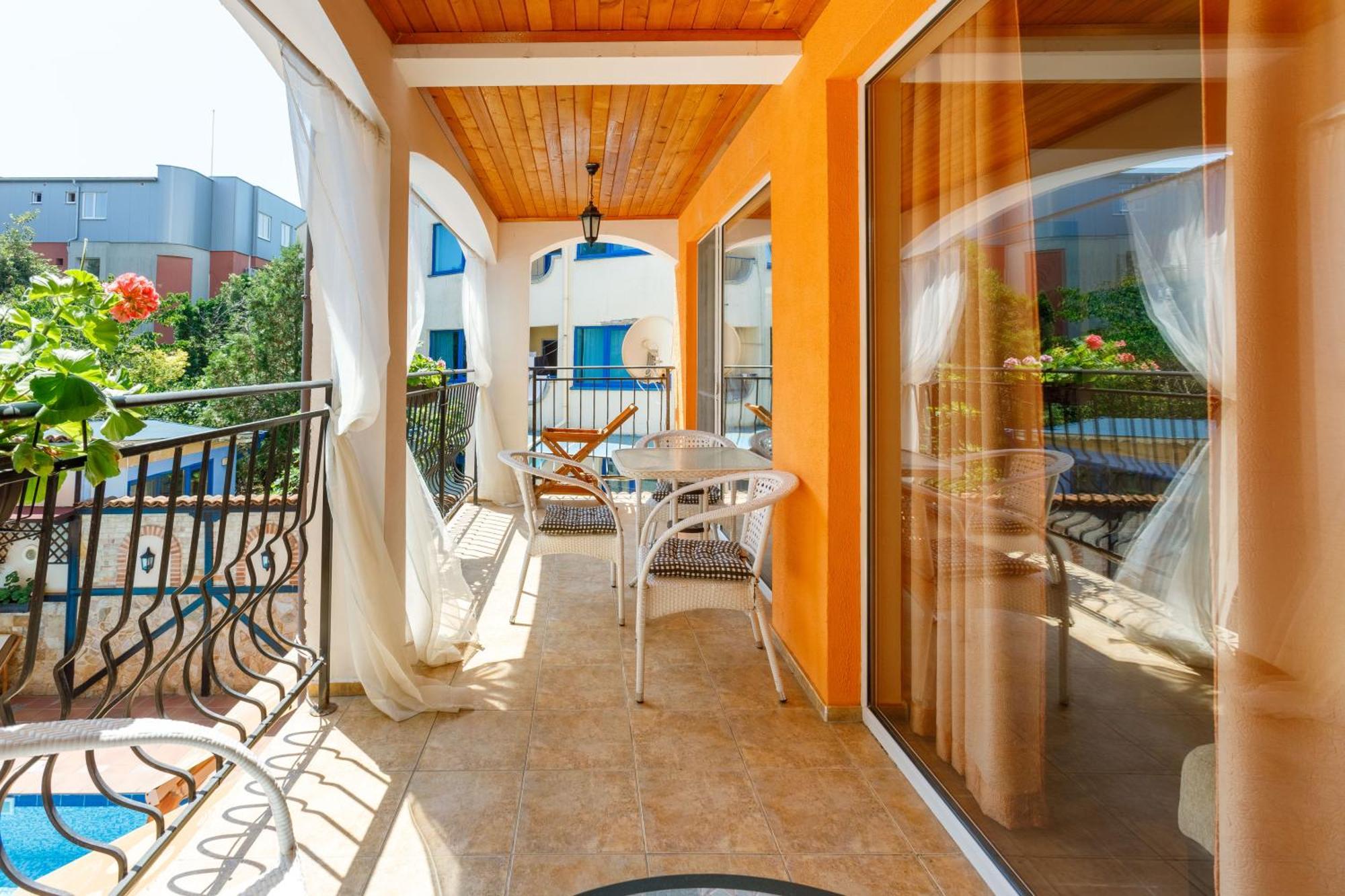 Casa Del Mar Apartments Sunny Beach Exterior photo