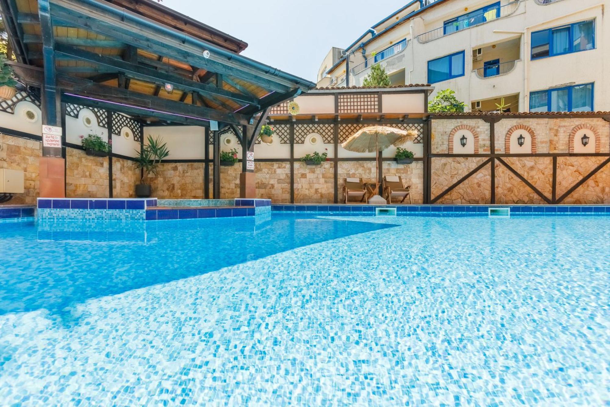 Casa Del Mar Apartments Sunny Beach Exterior photo